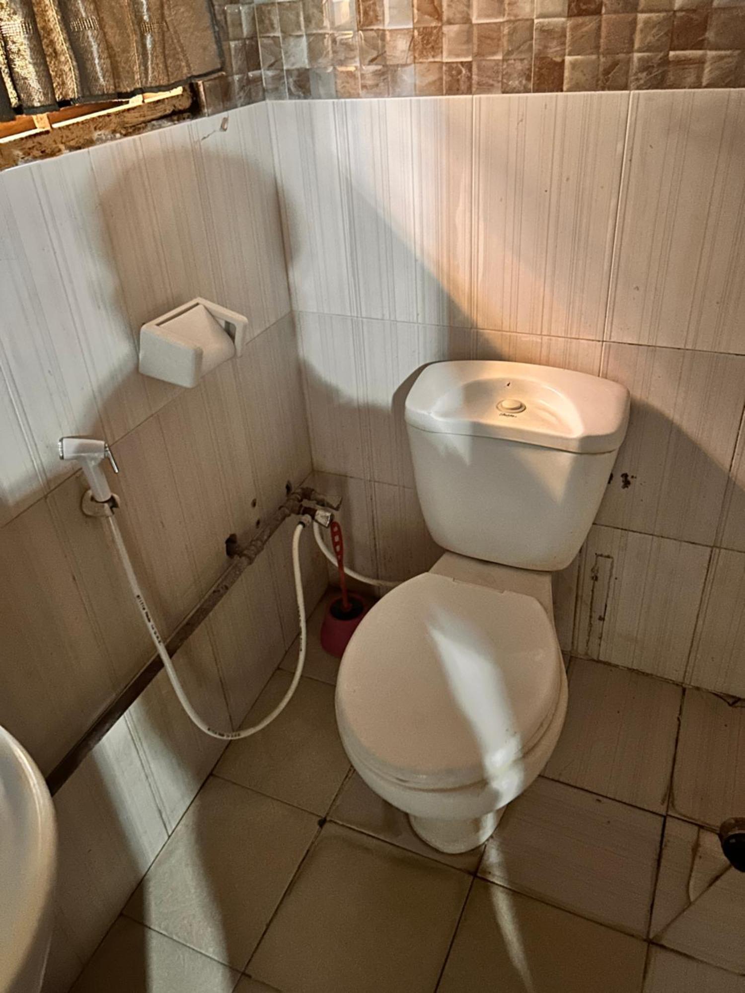 Bed and Breakfast Tanpak Gardens Bnb Дар-эс-Саламе Экстерьер фото